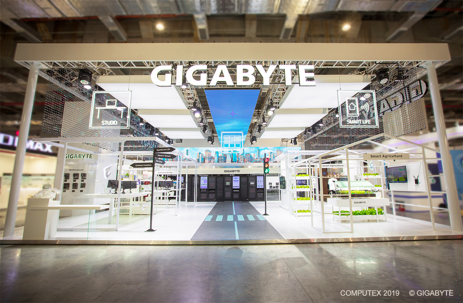GIGABYTE Technology Co., Thursday, January 2, 2020, Press release picture