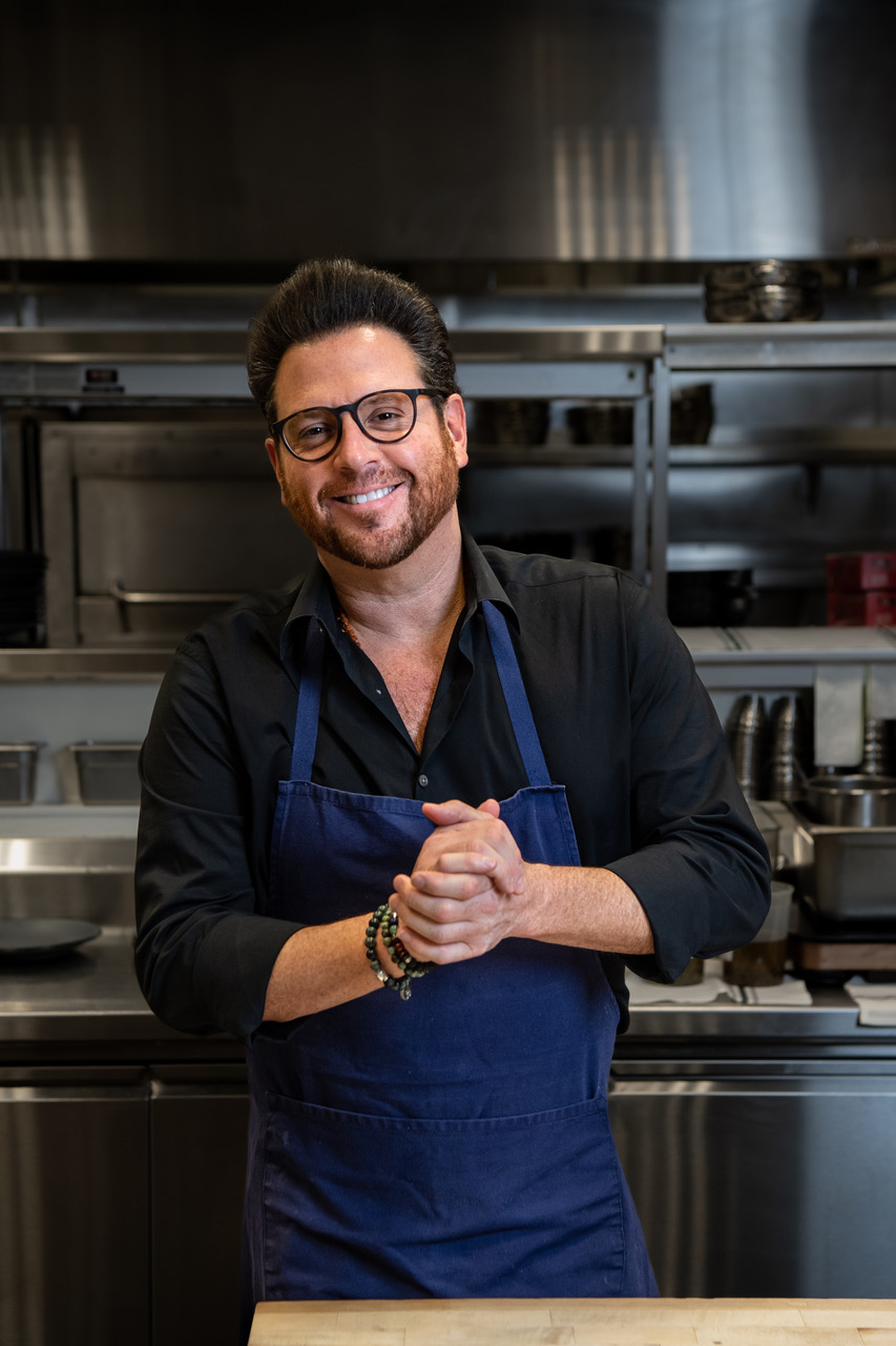 Kisses From Italy Joins Forces with Food Network Celebrity Chef Scott Conant