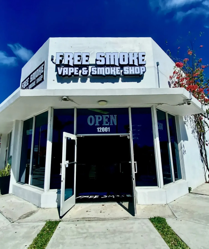 Free Smoke Vape Shop Miami